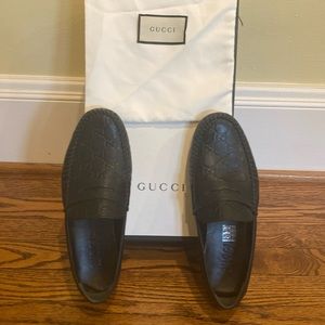Gucci black leather penny loafer/driving moccasin. Men’s UK 5G new w box and bag